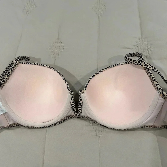 🔥Bikini top. Animal print, underwire support, like new! - Picture 4 of 5